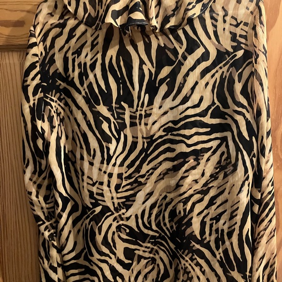 EUC ANNE KLEIN RUFFLED BLOUSE ELASTIC SLEEVES - Picture 8 of 12